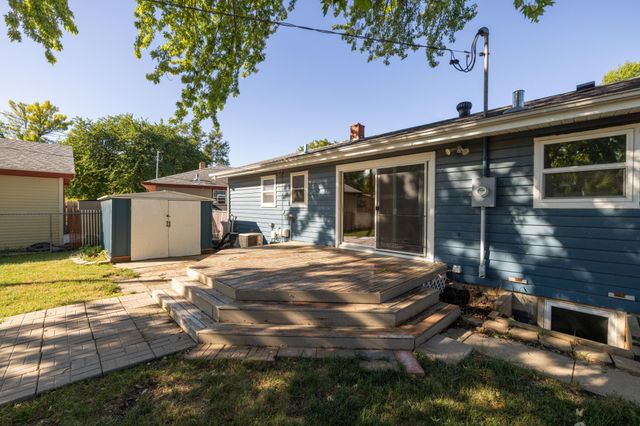 537 2nd St Court E, West Fargo, ND 58078