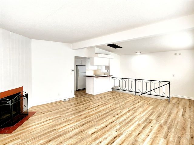 326 10th Place, Manhattan Beach, CA 90266