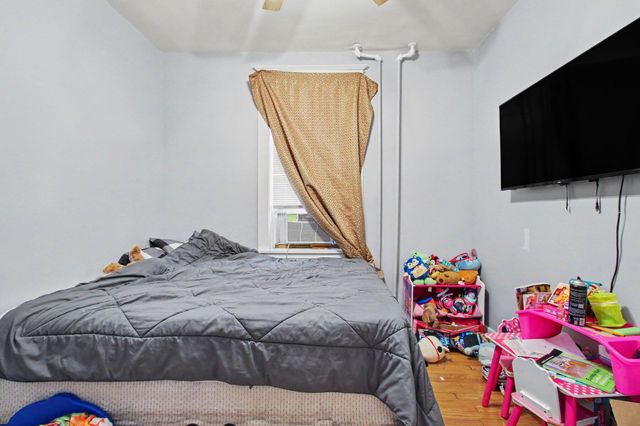 4008 Fir Street, East Chicago, IN 46312