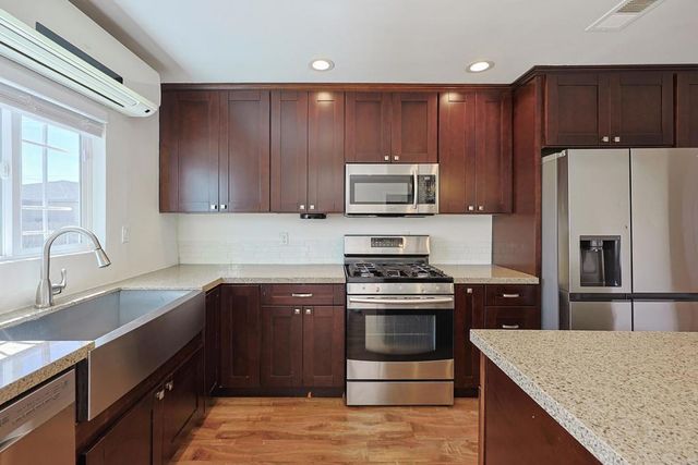 488 D Street, Chula Vista, CA 91910