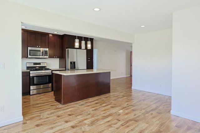 488 D Street, Chula Vista, CA 91910