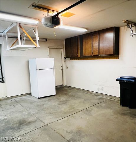 709 Ridgemount Drive, Las Vegas, NV 89107