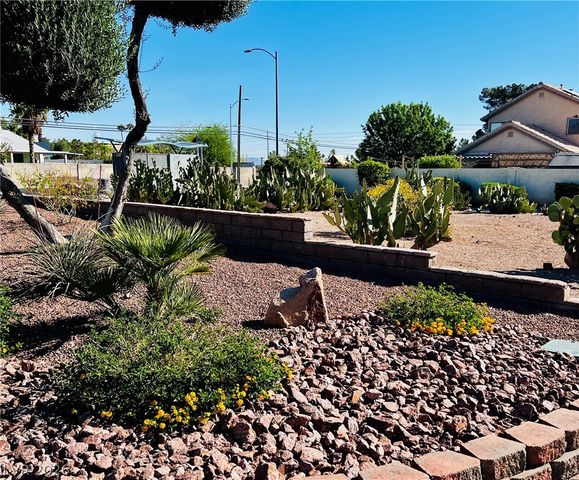 709 Ridgemount Drive, Las Vegas, NV 89107