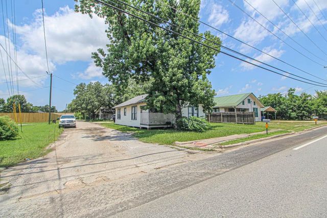 1203 N Houston Avenue, Livingston, TX 77351