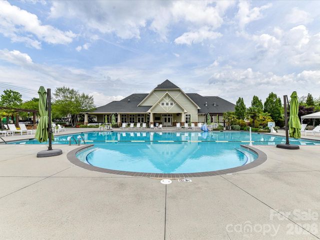 17611 Inver Drive, Cornelius, NC 28031