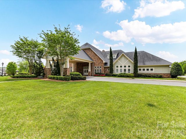 17611 Inver Drive, Cornelius, NC 28031