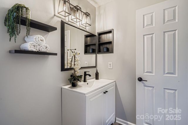 14222 Walkers Crossing Drive 20, Charlotte, NC 28273