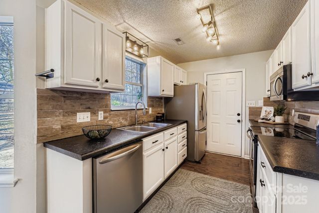 14222 Walkers Crossing Drive 20, Charlotte, NC 28273