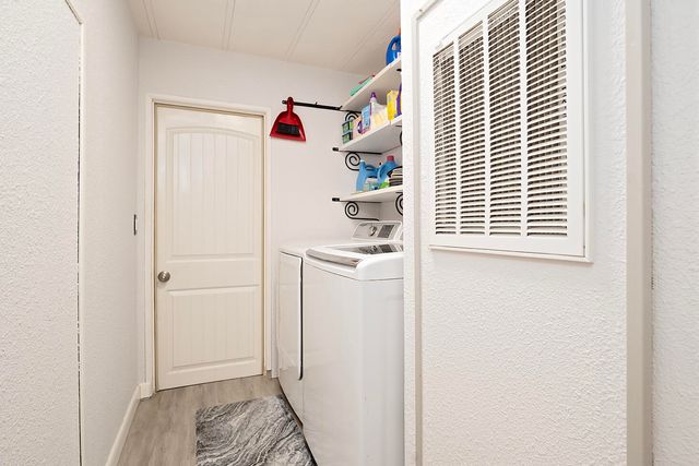 3555 S Pacific Highway 220, Medford, OR 97501