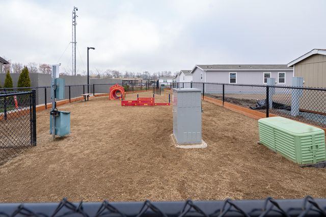 3555 S Pacific Highway 220, Medford, OR 97501