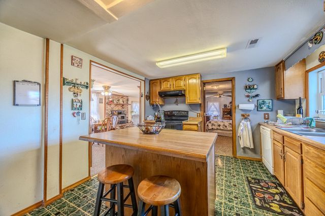 221 Simpson Road, Urbana, MO 65767