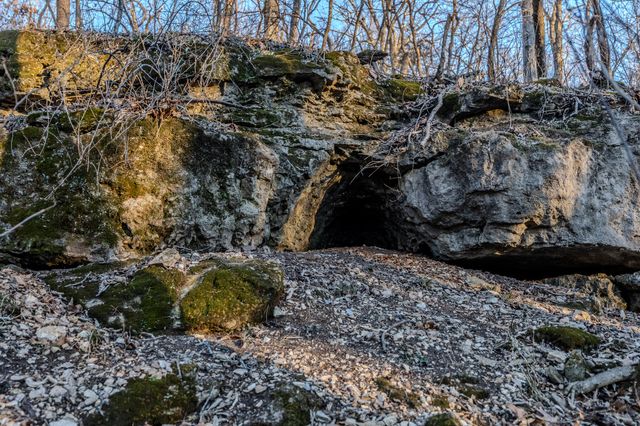 221 Simpson Road, Urbana, MO 65767