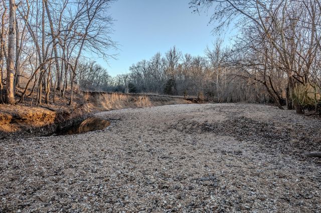 221 Simpson Road, Urbana, MO 65767