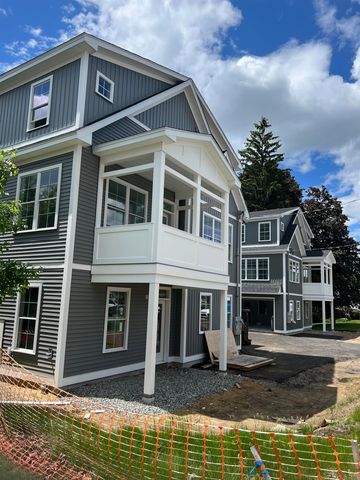 796 Central Avenue Unit A FRONT, Dover, NH 03820