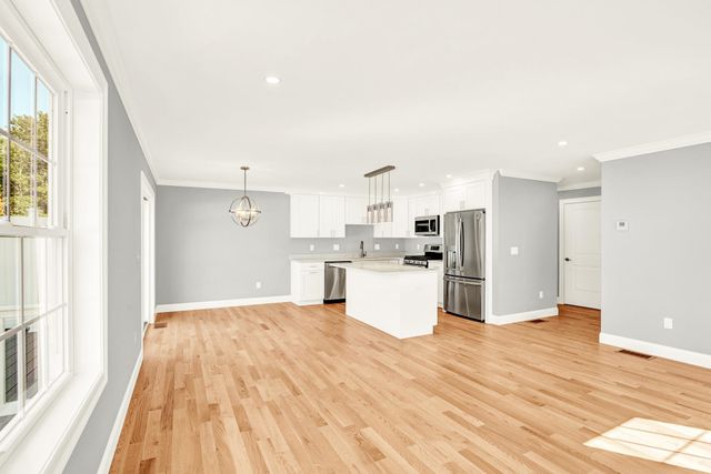 796 Central Avenue Unit A FRONT, Dover, NH 03820
