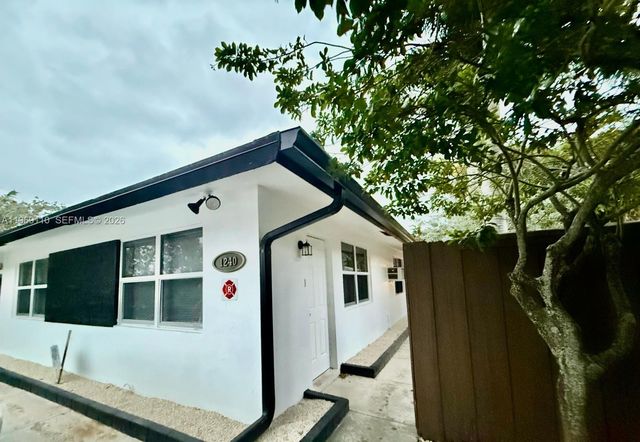 1240 NE 12th Ave 1, Fort Lauderdale, FL 33304