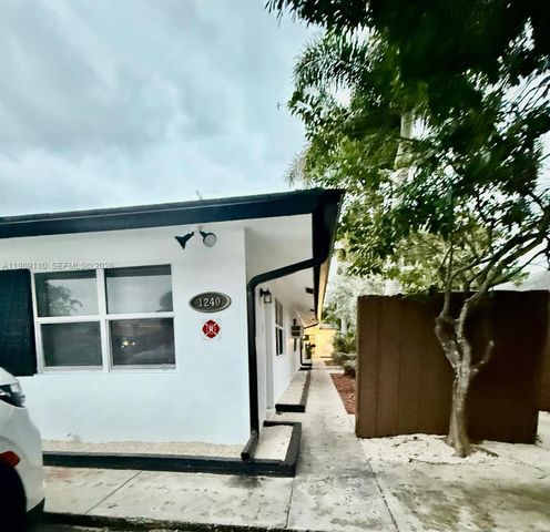 1240 NE 12th Ave 1, Fort Lauderdale, FL 33304