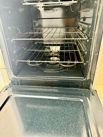 1240 NE 12th Ave 1, Fort Lauderdale, FL 33304