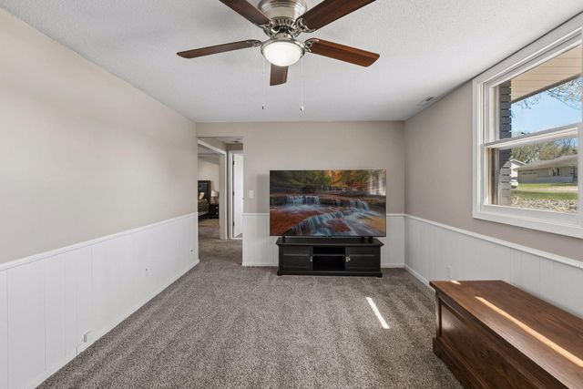 4501 Oregon Avenue N, New Hope, MN 55428