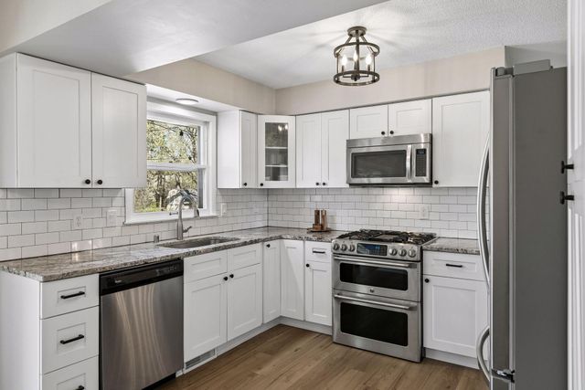4501 Oregon Avenue N, New Hope, MN 55428