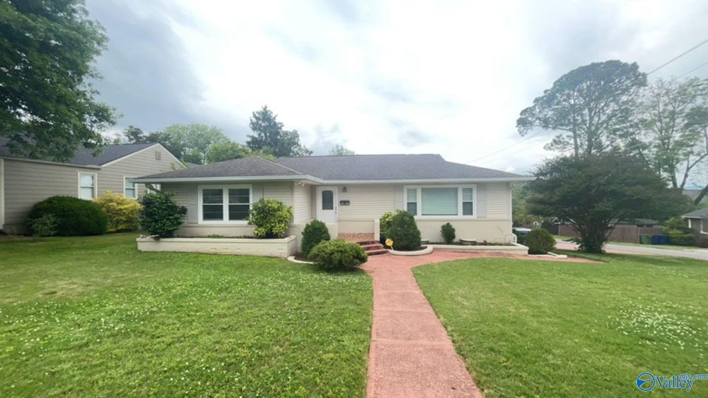 1400 Mcclung Avenue SE, Huntsville, AL 35801