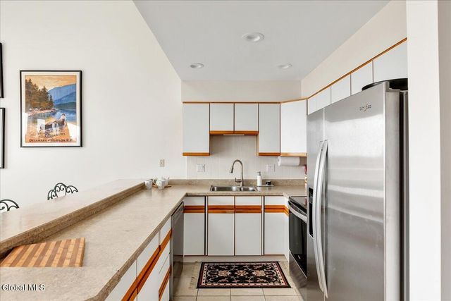 60 Top Of The World Road, Lake George, NY 12845