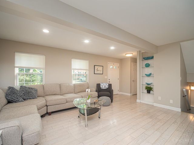 10837 Fallsington Court, Blue Ash, OH 45242