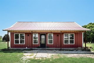 9289 County Rd 313, Terrell, TX 75161