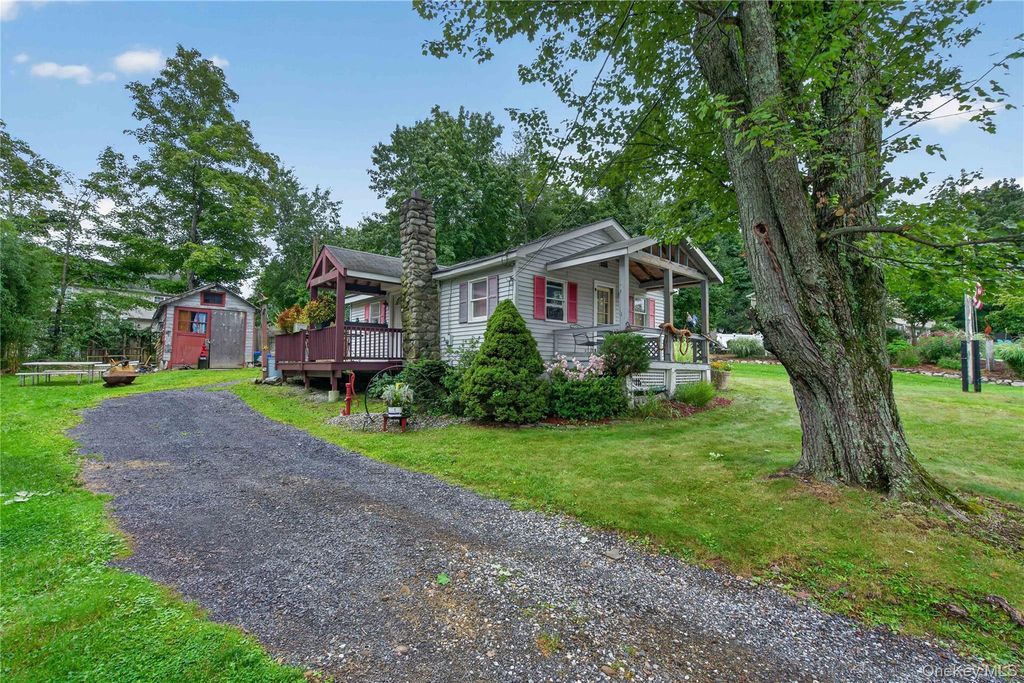 33 E Crossman Avenue, Monroe, NY 10950 — photo 3