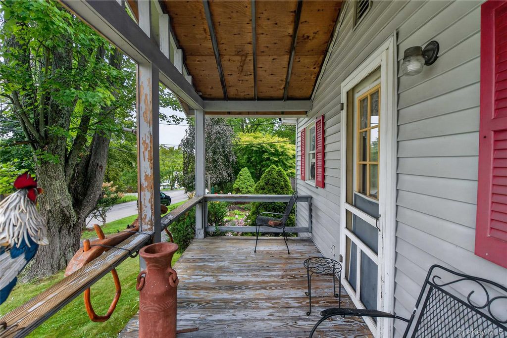 33 E Crossman Avenue, Monroe, NY 10950 — photo 4