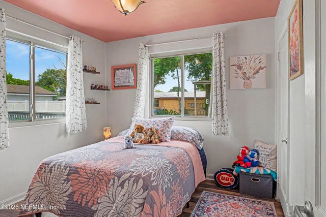 1318 8TH Street N, Jacksonville Beach, FL 32250
