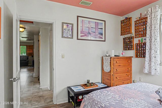 1318 8TH Street N, Jacksonville Beach, FL 32250