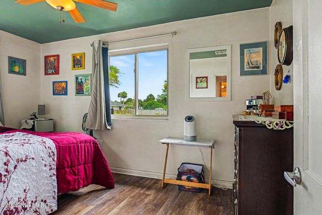 1318 8TH Street N, Jacksonville Beach, FL 32250