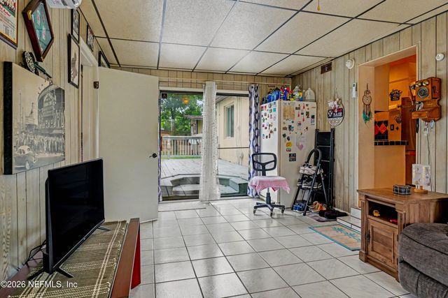 1318 8TH Street N, Jacksonville Beach, FL 32250