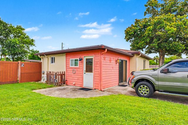 1318 8TH Street N, Jacksonville Beach, FL 32250