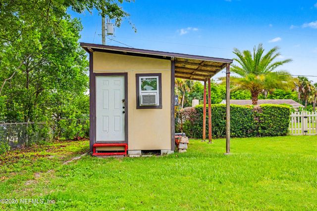 1318 8TH Street N, Jacksonville Beach, FL 32250