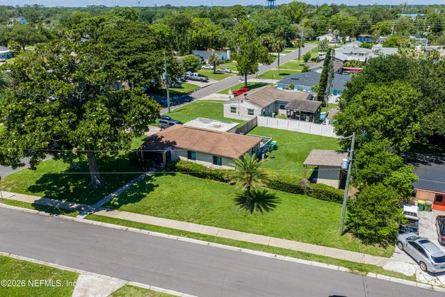 1318 8TH Street N, Jacksonville Beach, FL 32250