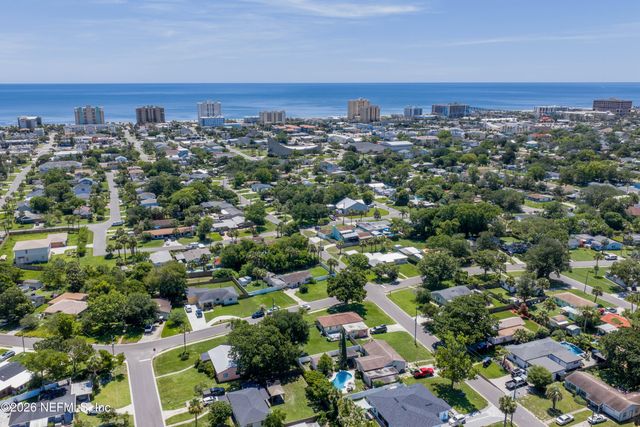 1318 8TH Street N, Jacksonville Beach, FL 32250