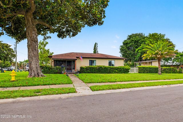 1318 8TH Street N, Jacksonville Beach, FL 32250