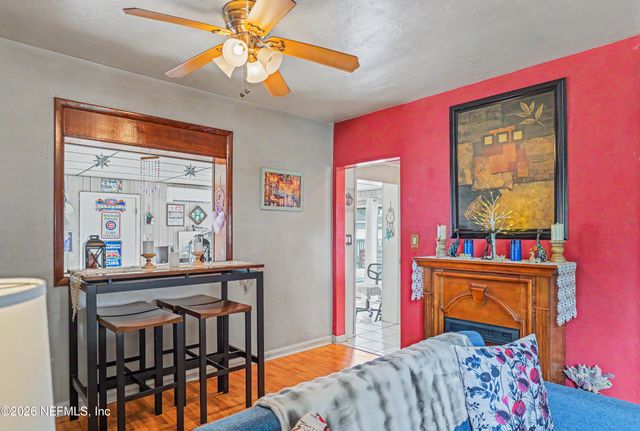 1318 8TH Street N, Jacksonville Beach, FL 32250