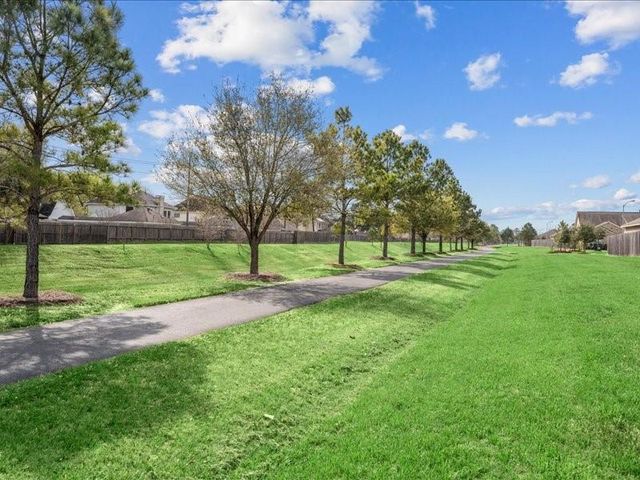 15419 Lakewood Terrace Drive, Tomball, TX 77377