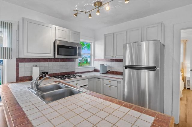 918 16TH STREET W, Bradenton, FL 34205