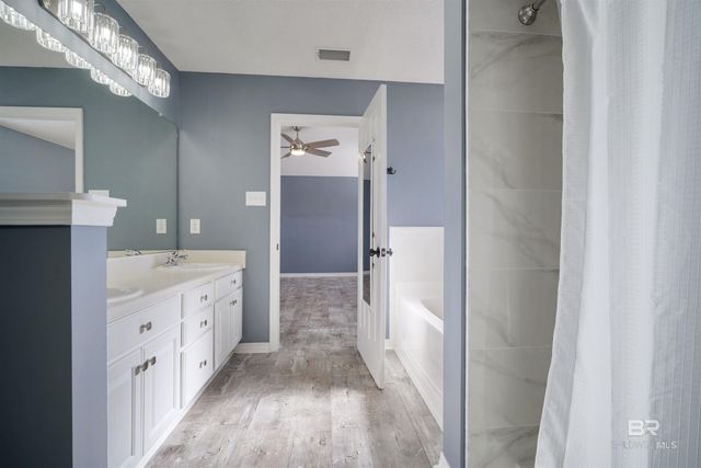 1897 Burnham Court, Mobile, AL 36695