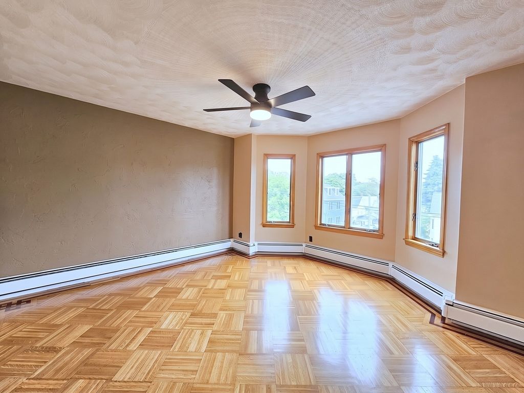 238 School Street 3, Somerville, MA 02145
