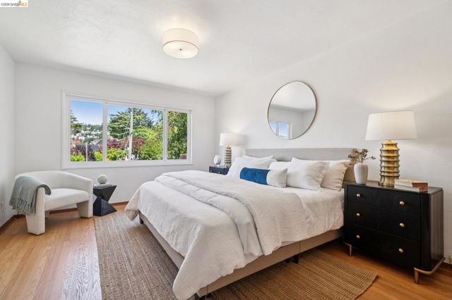 5263 Proctor Avenue, Oakland, CA 94618