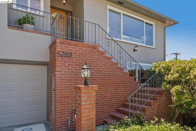 5263 Proctor Avenue, Oakland, CA 94618