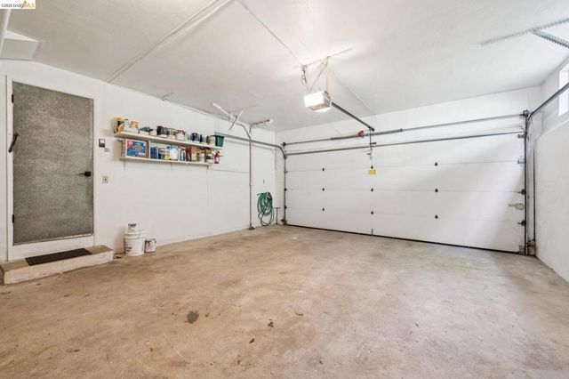 5263 Proctor Avenue, Oakland, CA 94618