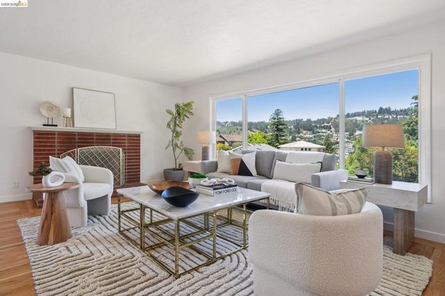 5263 Proctor Avenue, Oakland, CA 94618