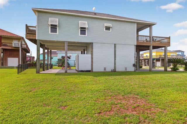 844 Eastview, Crystal Beach, TX 77650