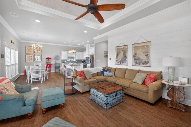 844 Eastview, Crystal Beach, TX 77650